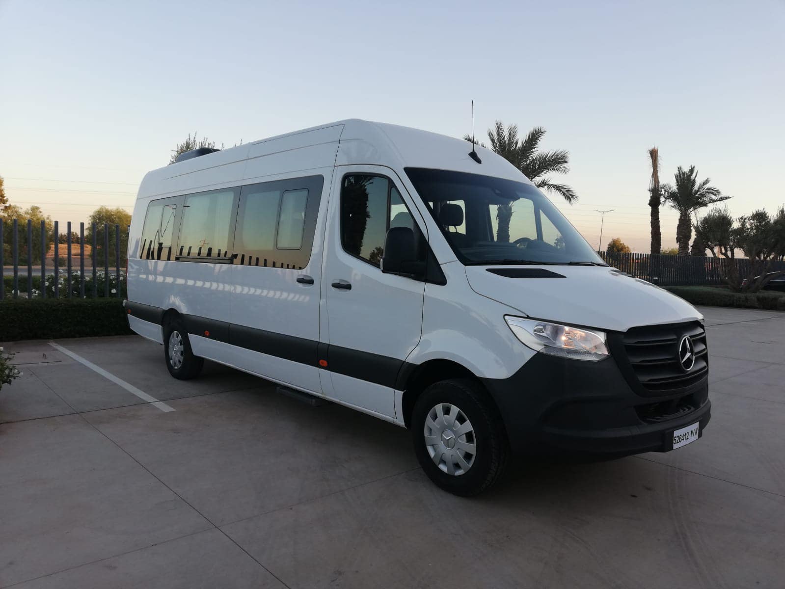 Location Mercedes Sprinter 17 places Marrakech - minibus tourisme