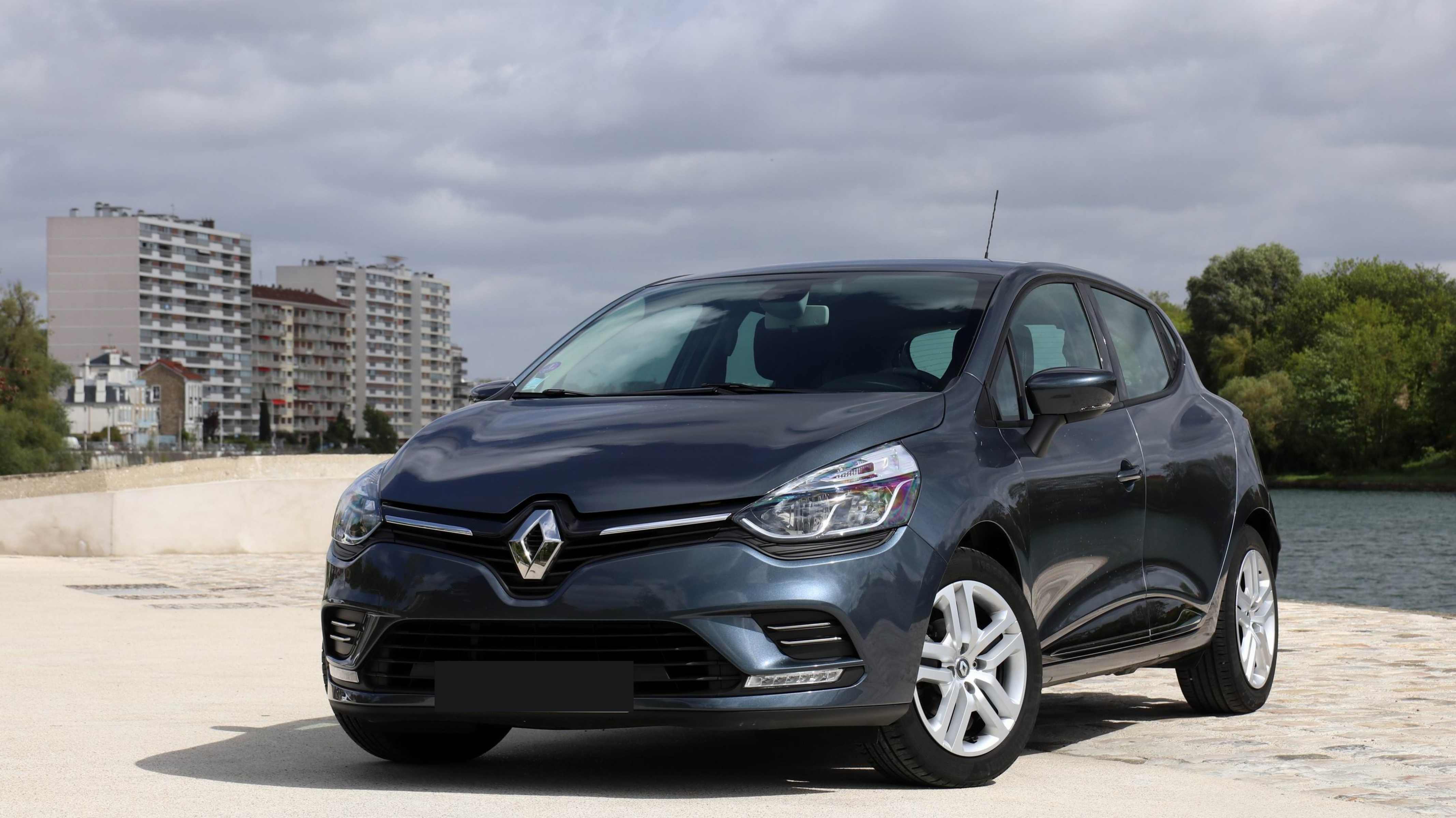Location Renault Clio 4 Marrakech - voiture économique